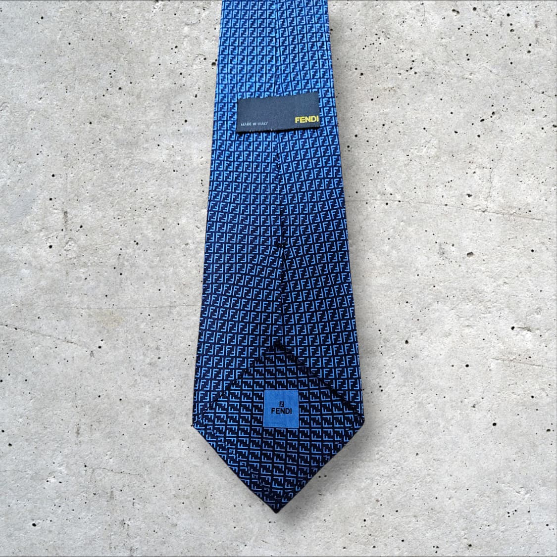 펜디 모노그램 패턴 넥타이  상품이미지3