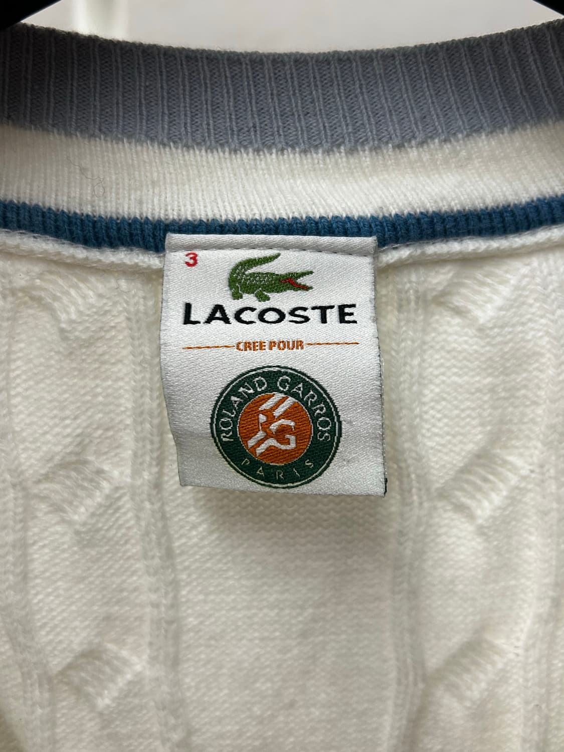 라코스테 롤랑가로스 케이블 니트 베스트 화이트 상품이미지4