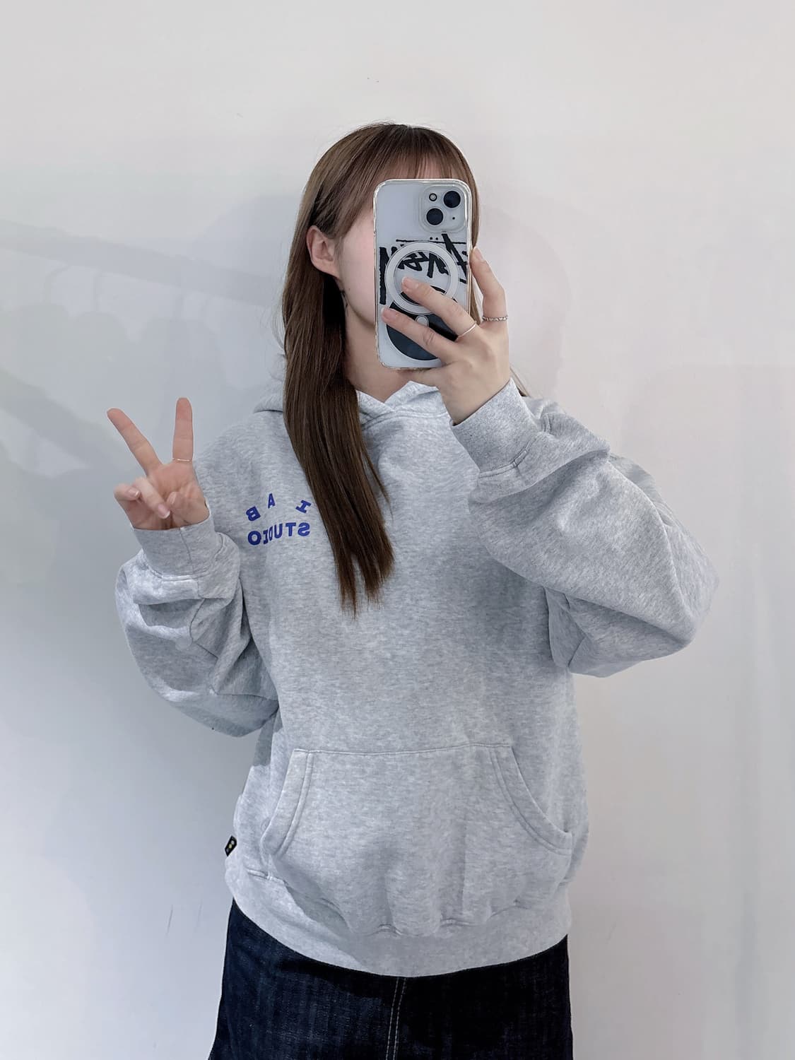 아이앱스튜디오 그레이 빅로고 후드 상품이미지2