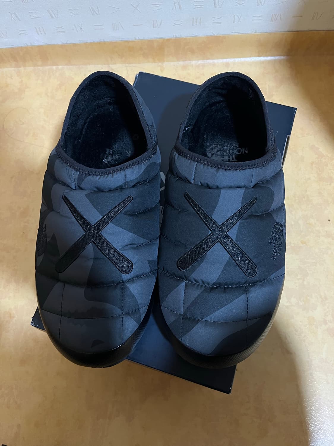 카우스 X 노스페이스 써모볼 트랙션 뮬 상품이미지4