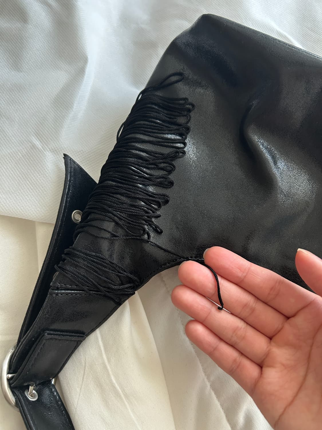 샌드뮤지엄 PONY FRINGE BAG [Black] 상품이미지7