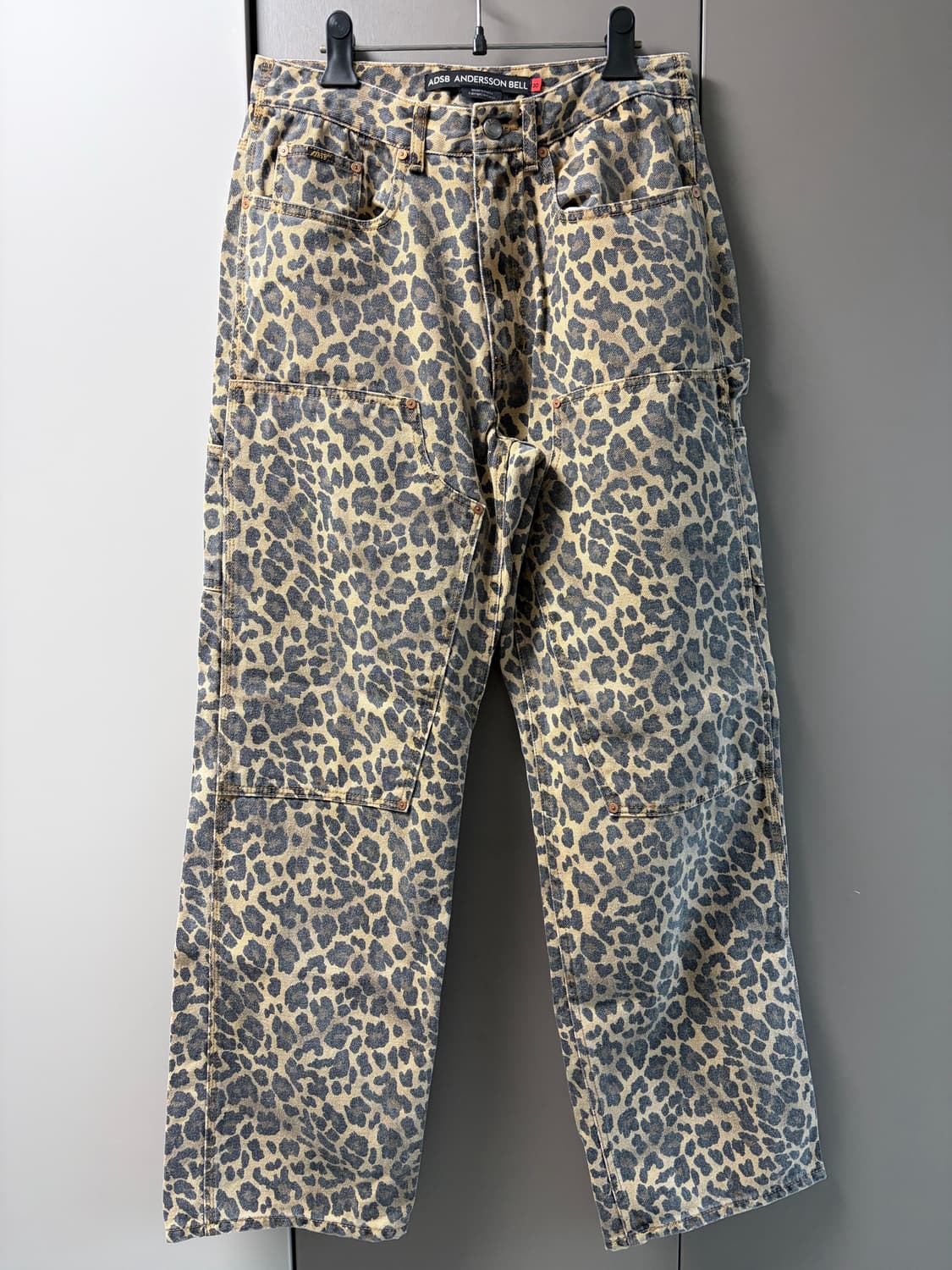 앤더슨벨 레오파드 카펜터 데님 팬츠 apa812m(BEIGE) 30사이즈 상품이미지1