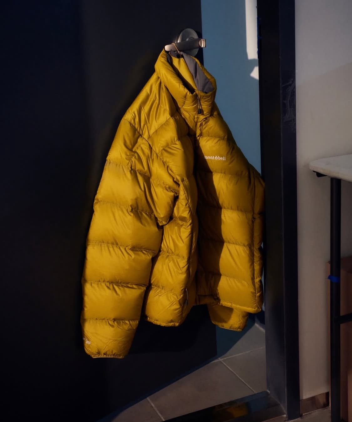 몽벨 라이트 알파인 다운 자켓 옐로우 s 상품이미지3