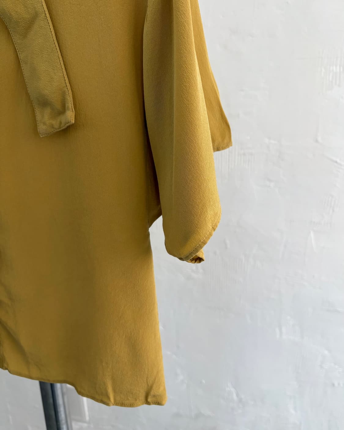 Maison Margiela 메종 마르지엘라 옐로우 실크 블라우스 상품이미지4