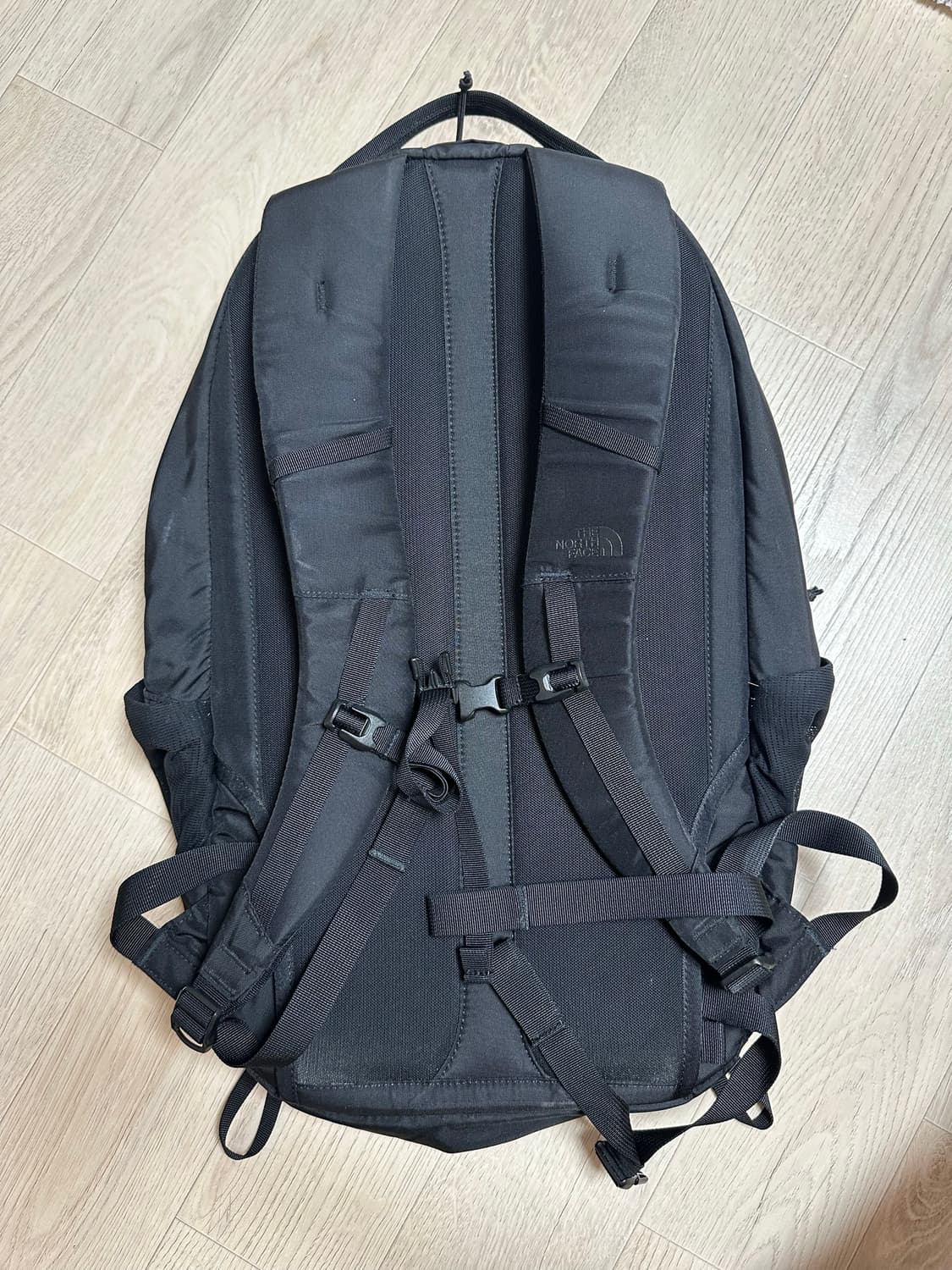 노스페이스 백팩 블랙 상품이미지2