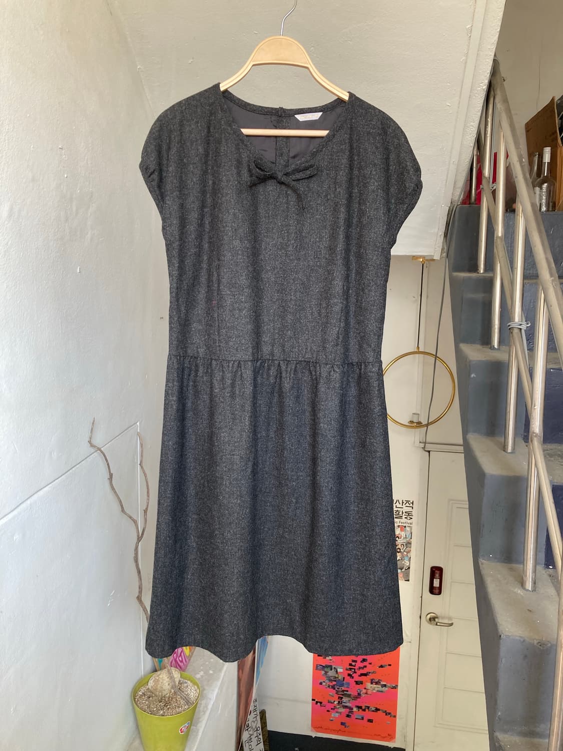 차콜 리본 미니 원피스 상품이미지1