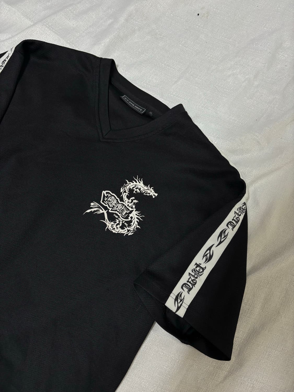 “Unknown” Oriental Dragon Print Tee 상품이미지5