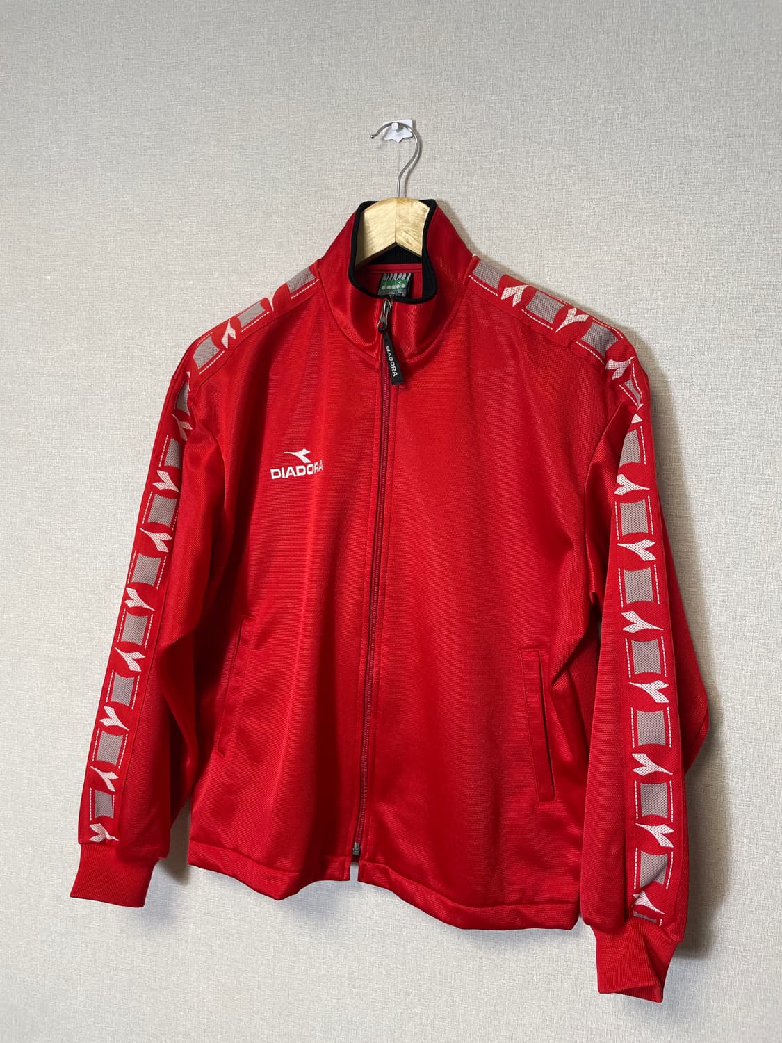 90's 디아도라 트랙 자켓 상품이미지1