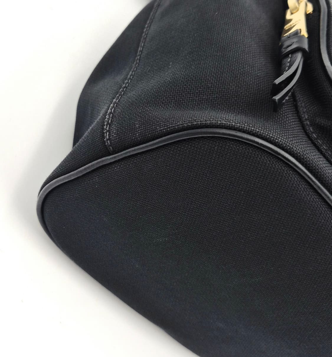 프라다 듀엣 자카드 캔버스
버킷백 겸 숄더백

전면 프라다 로고 프린팅  상품이미지9