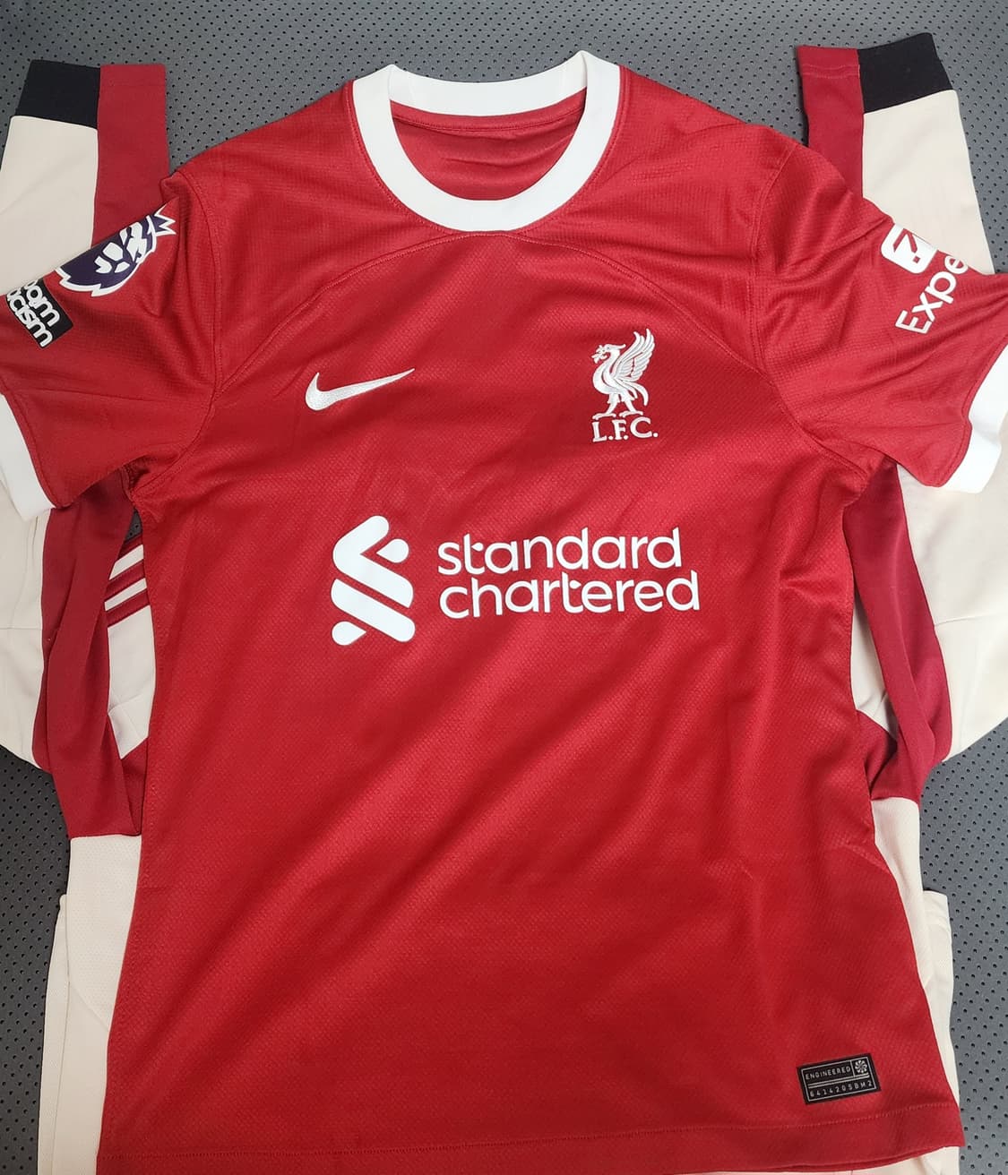 리버풀 유니폼 맥알리스터,살라, 반다이크(패치, 마킹 완) 상품이미지3