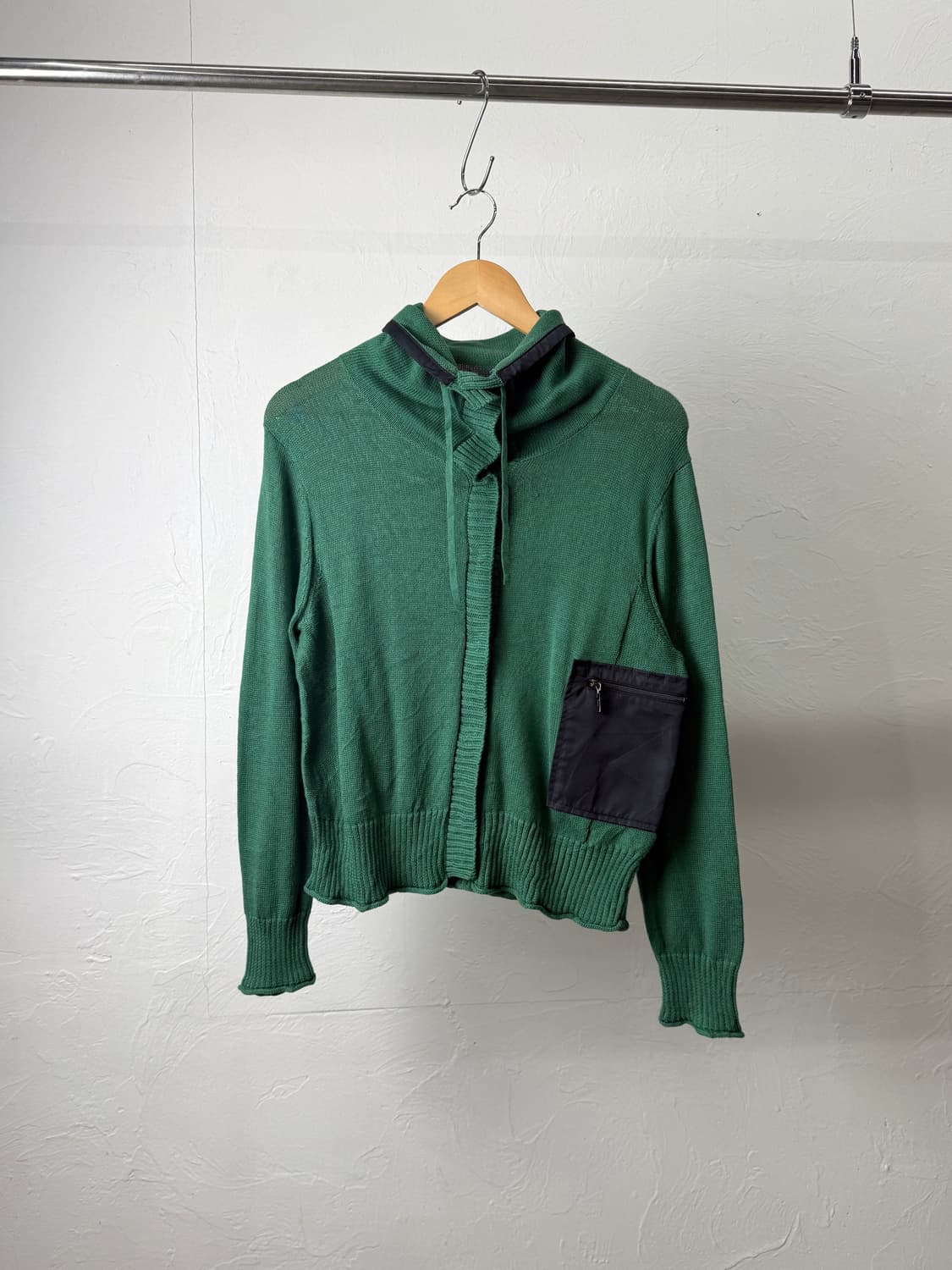 히로코 코시노 트렁크 하이넥 가디건 상품이미지1