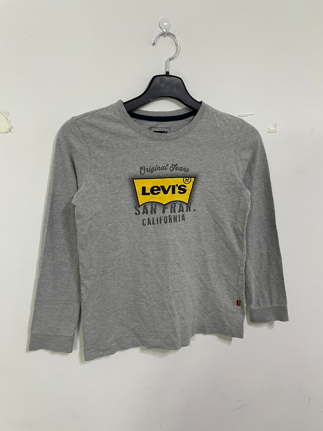 리바이스 긴팔 티셔츠 그레이 상품이미지1