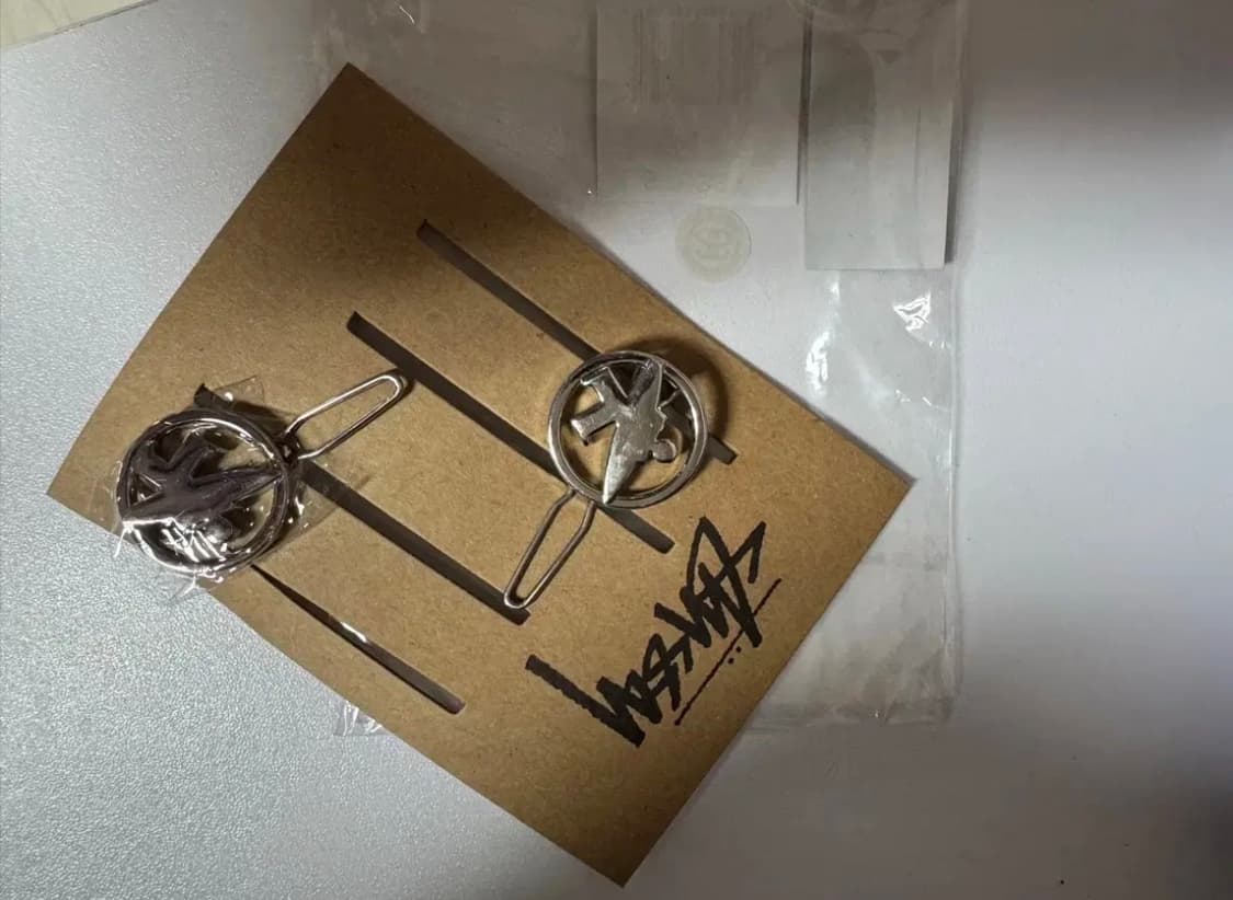 스투시 서프맨 헤어클립 실버 스투시 머리핀 한쌍 상품이미지2