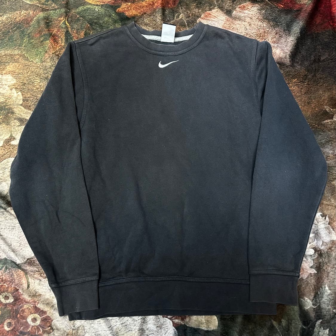 나이키 빈티지 스우시 센터로고 차콜그레이맨투맨 100 상품이미지1