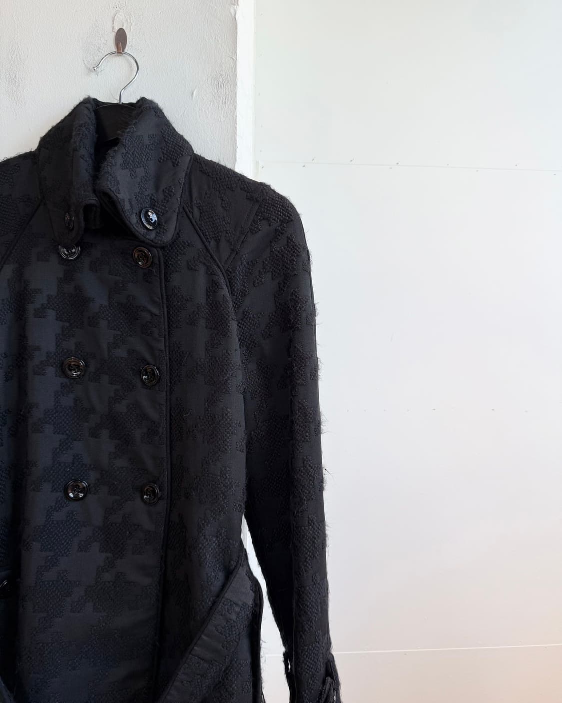 아르마니 익스체인지 블랙 자카드 벨티드 코트 상품이미지5