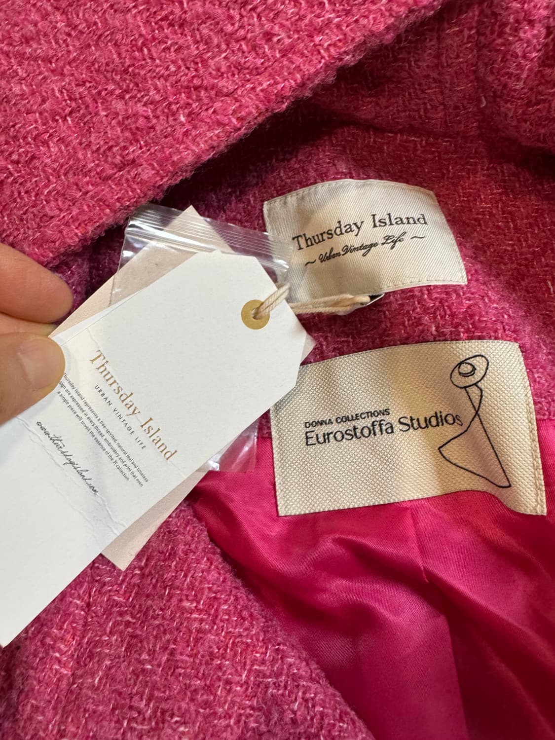 새상품 Thursdays island 썰스데이아일랜드 코트 상품이미지2