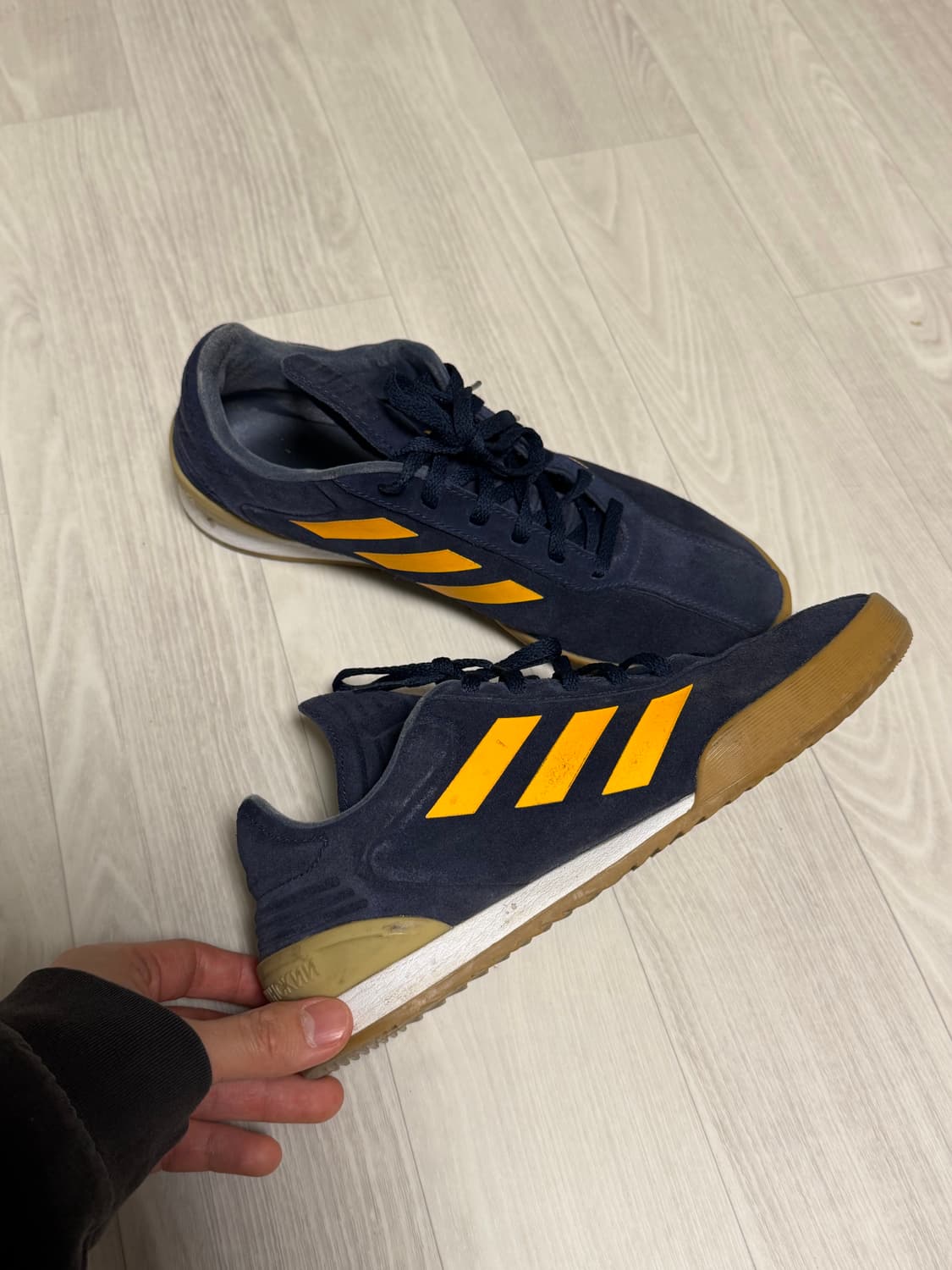 고샤 아디다스 콜라보 스니커즈 상품이미지2