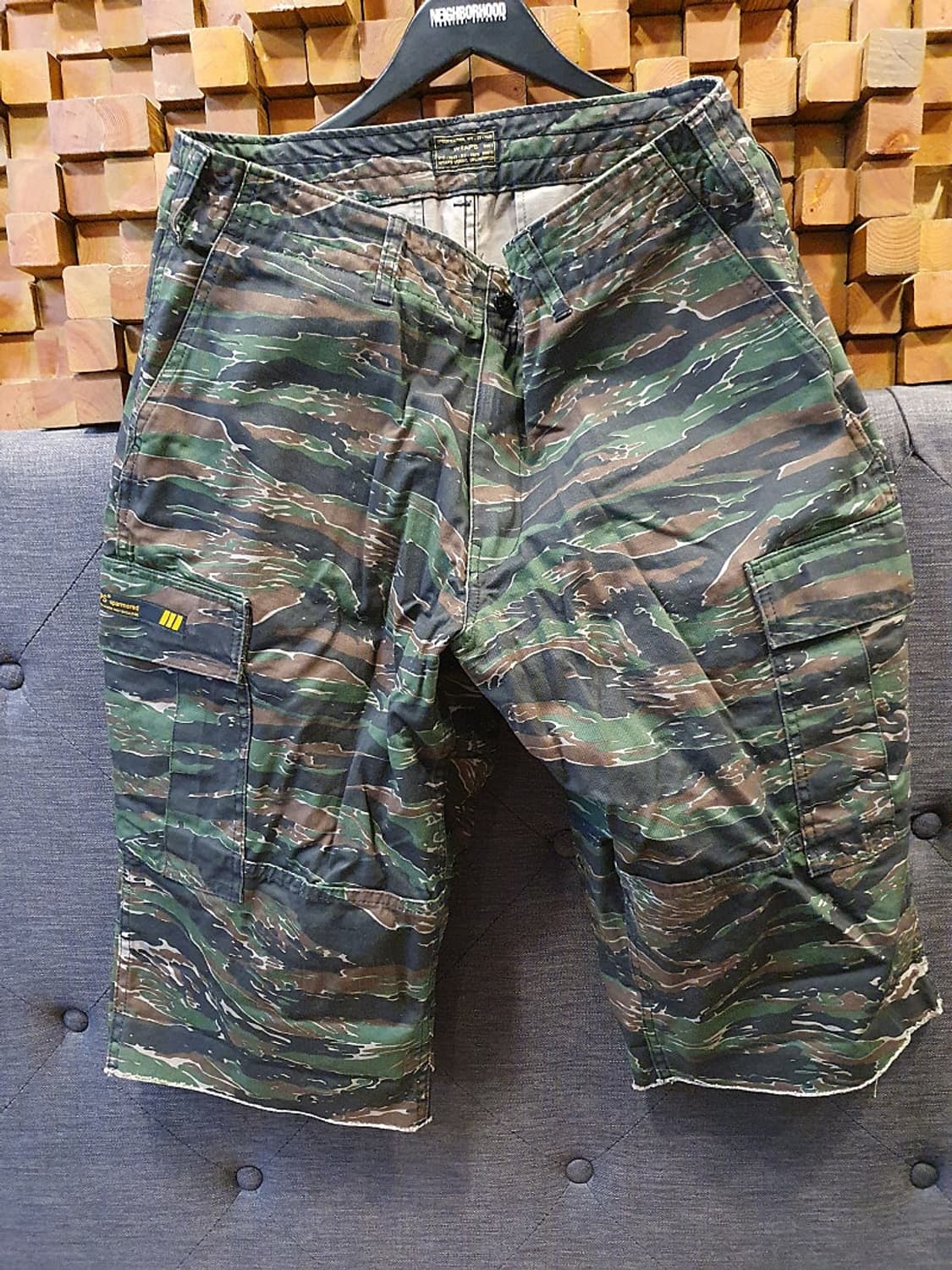 더블탭스 17 시즌 정글 스탁 반바지 상품이미지1