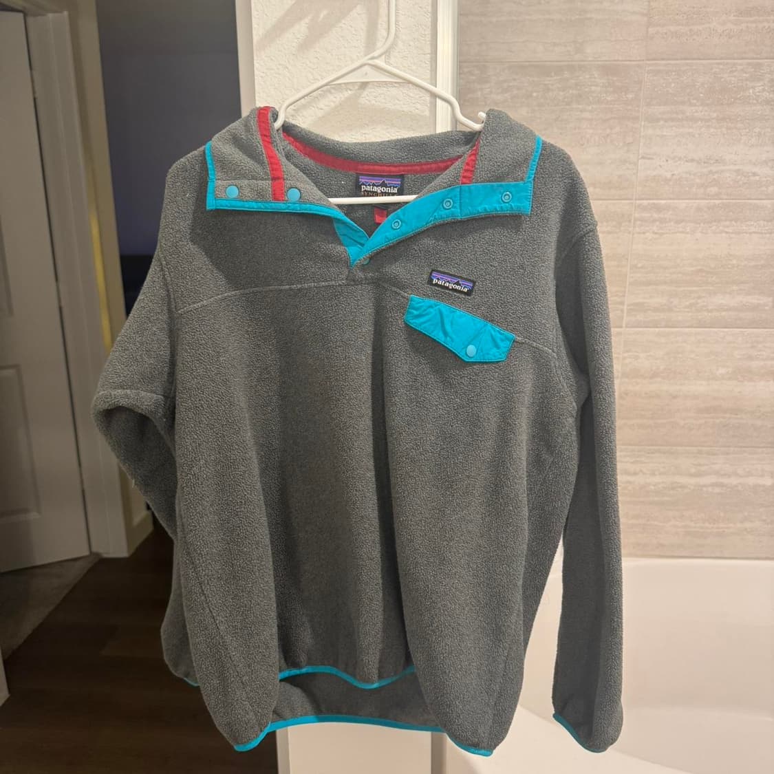 10s 파타고니아 신칠라 스냅-T 차콜/터콰이즈 상품이미지2