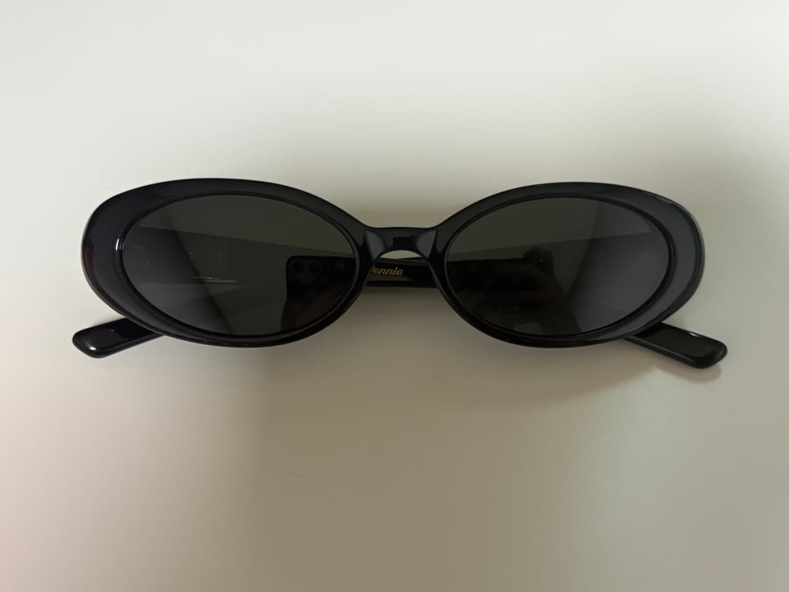 젠틀 몬스터 x 제니 젠틀 살롱 허쉬 01 블랙 그레이 상품이미지6