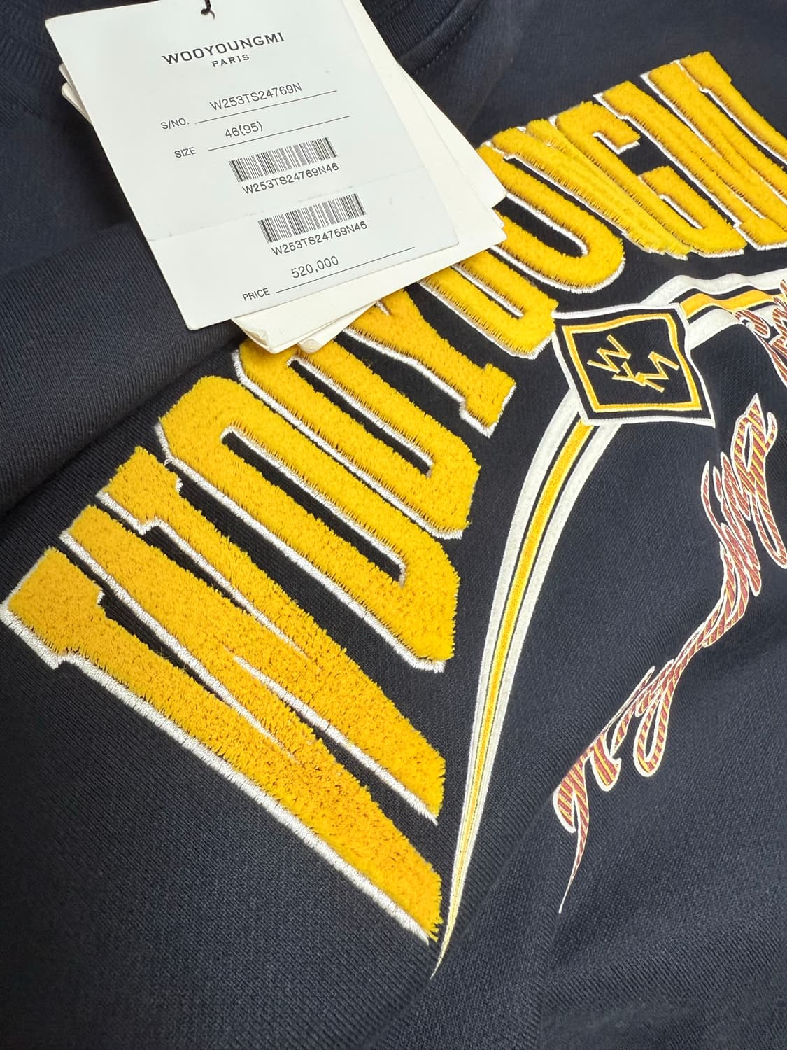 (25FW새상품)우영미 네이비 렌티큘러 로고 스웨트셔츠(46) 상품이미지4