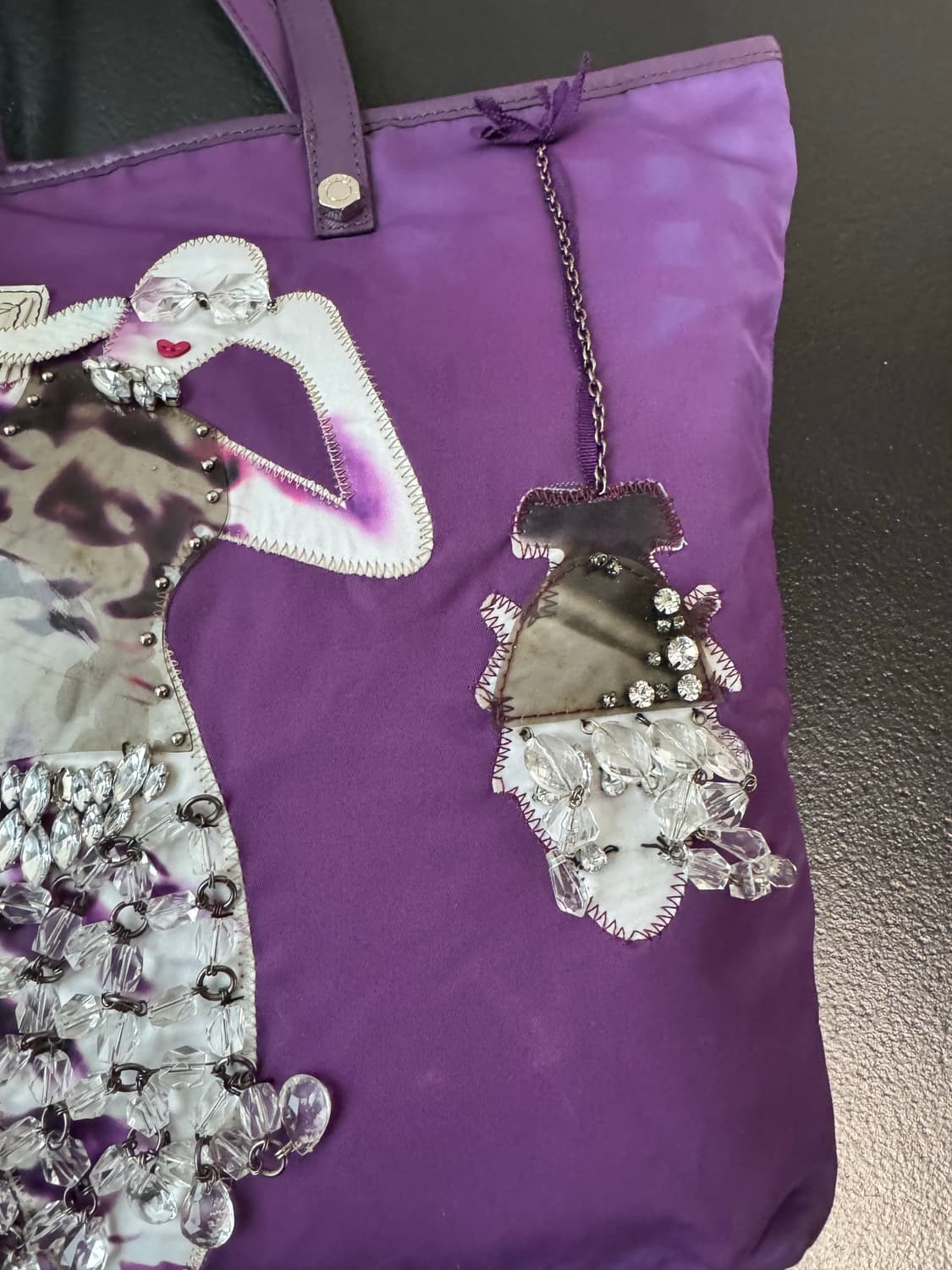 프라다 포코노 로봇 비즈장식 쇼퍼 숄더백 상품이미지3