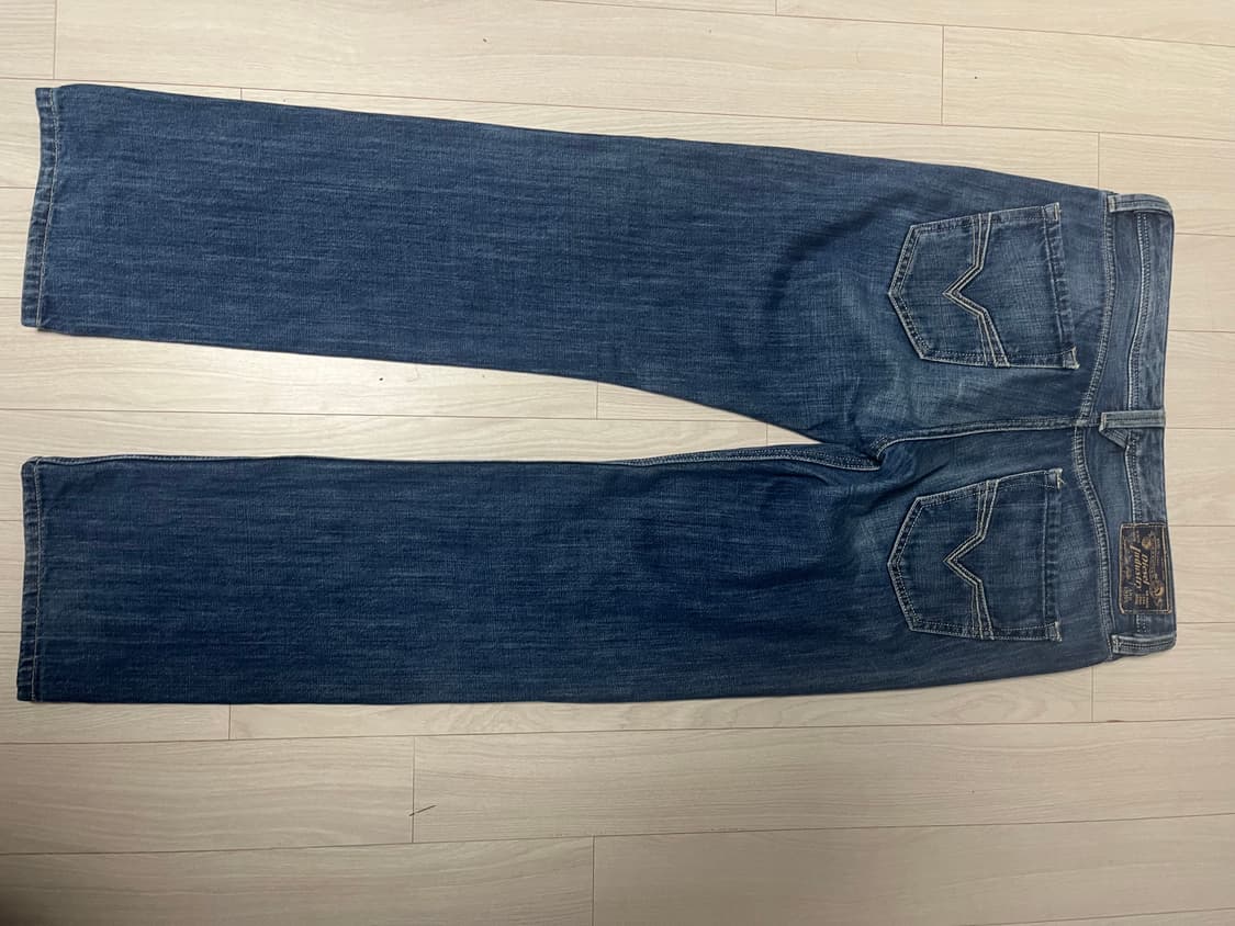 디젤 라키(LARKEE) 레귤러 일자핏 데님 W31 L30 상품이미지5