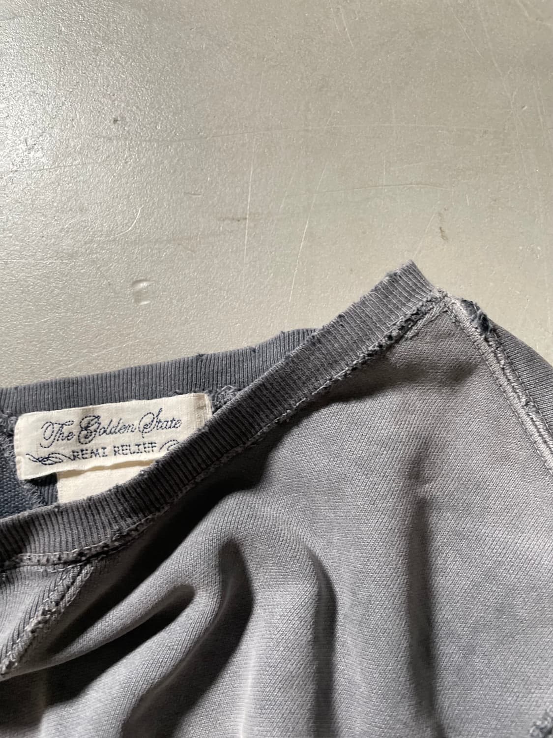 Remi Relief Crewneck Sweatshirt 상품이미지5