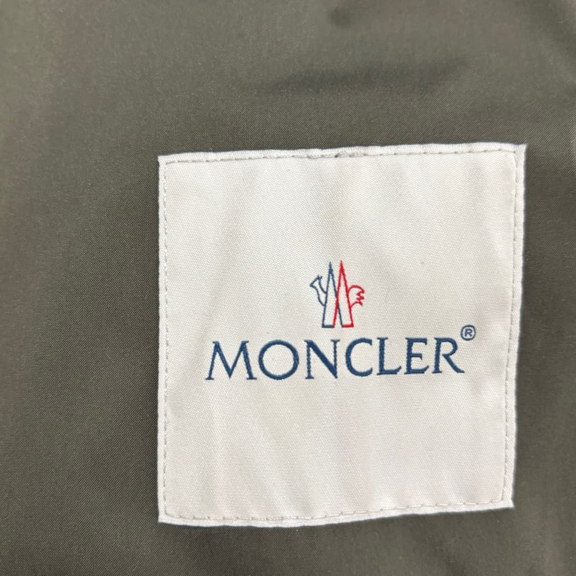 [4]몽클레어 카탈라 바람막이 상품이미지4