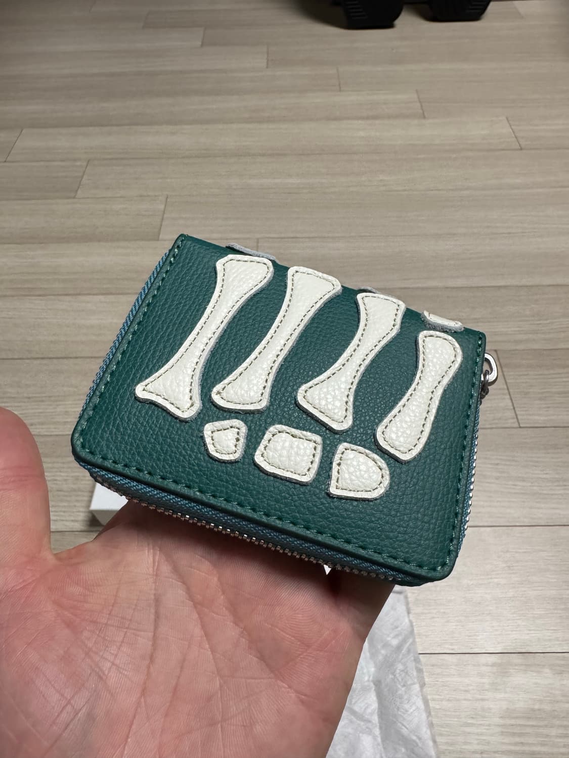 캐피탈 떰즈 업 본 핸드 집 미니 월렛 그린 상품이미지2