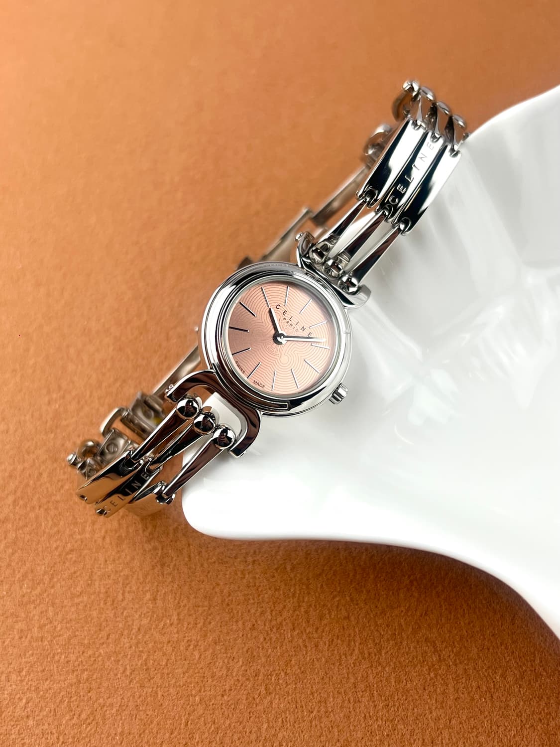 CELINE macadam pink dial watch 상품이미지5