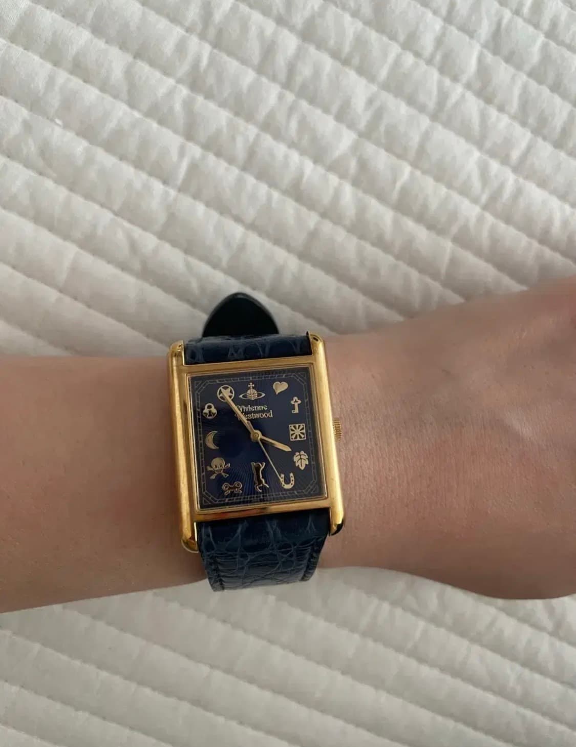 비비안웨스트우드 크리스마스 한정판 아이콘 시계 상품이미지3