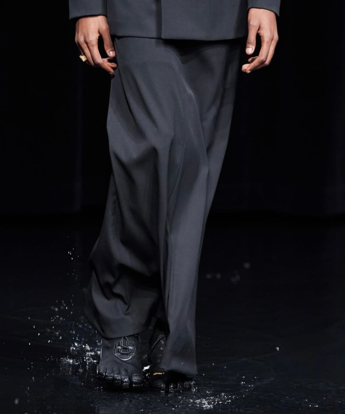 [41] 발렌시아가 파이브 핑거스 스니커즈 상품이미지2