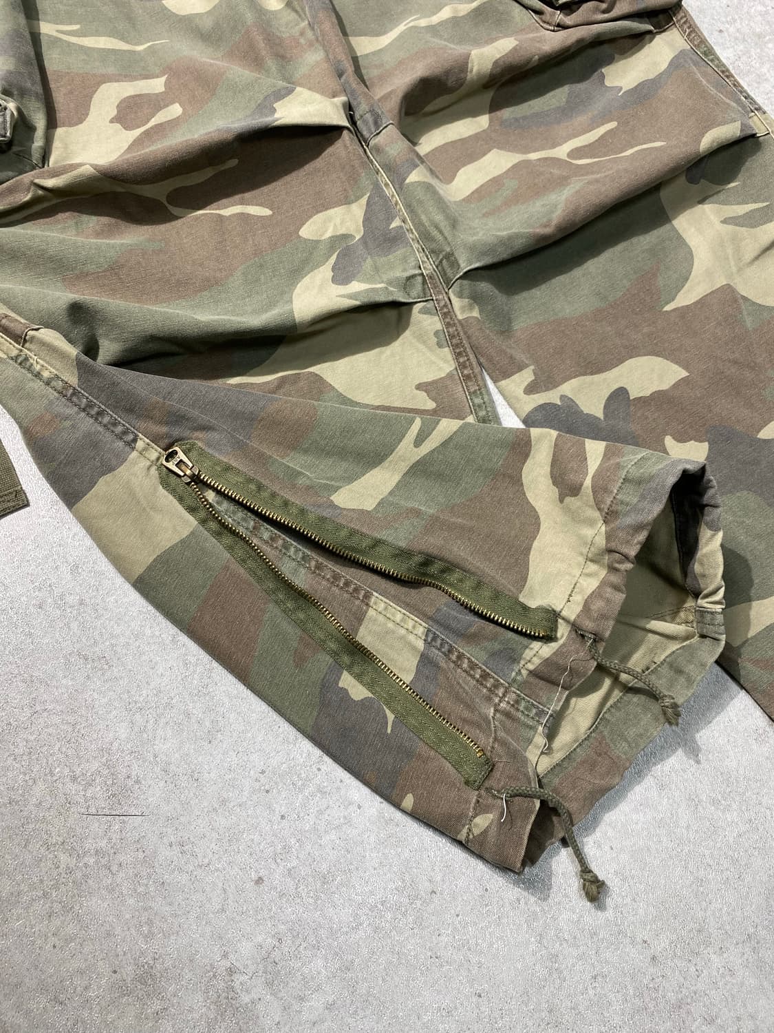 [L] Abercrombie 아베크롬비 카모플라쥬 카고 와이드팬츠 상품이미지4