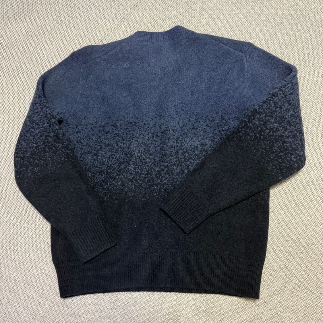 유니클로 x JW앤더슨 그라데이션 니트 상품이미지6