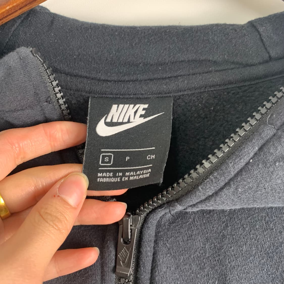 나이키 퓨추라 블랙 후드집업 상품이미지6