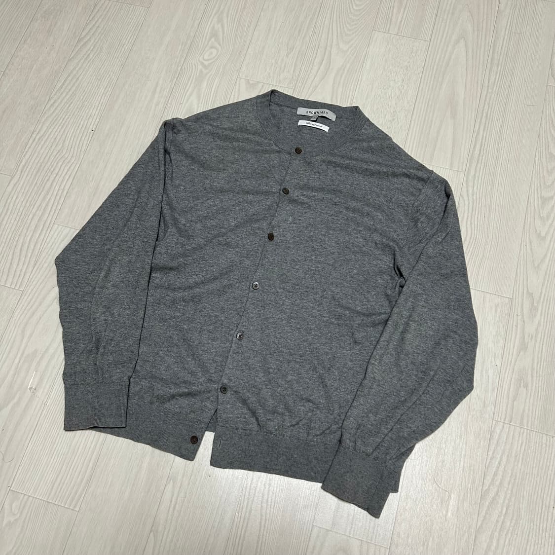 [4] 브라운야드 라운드넥 니트 가디건 그레이 상품이미지1