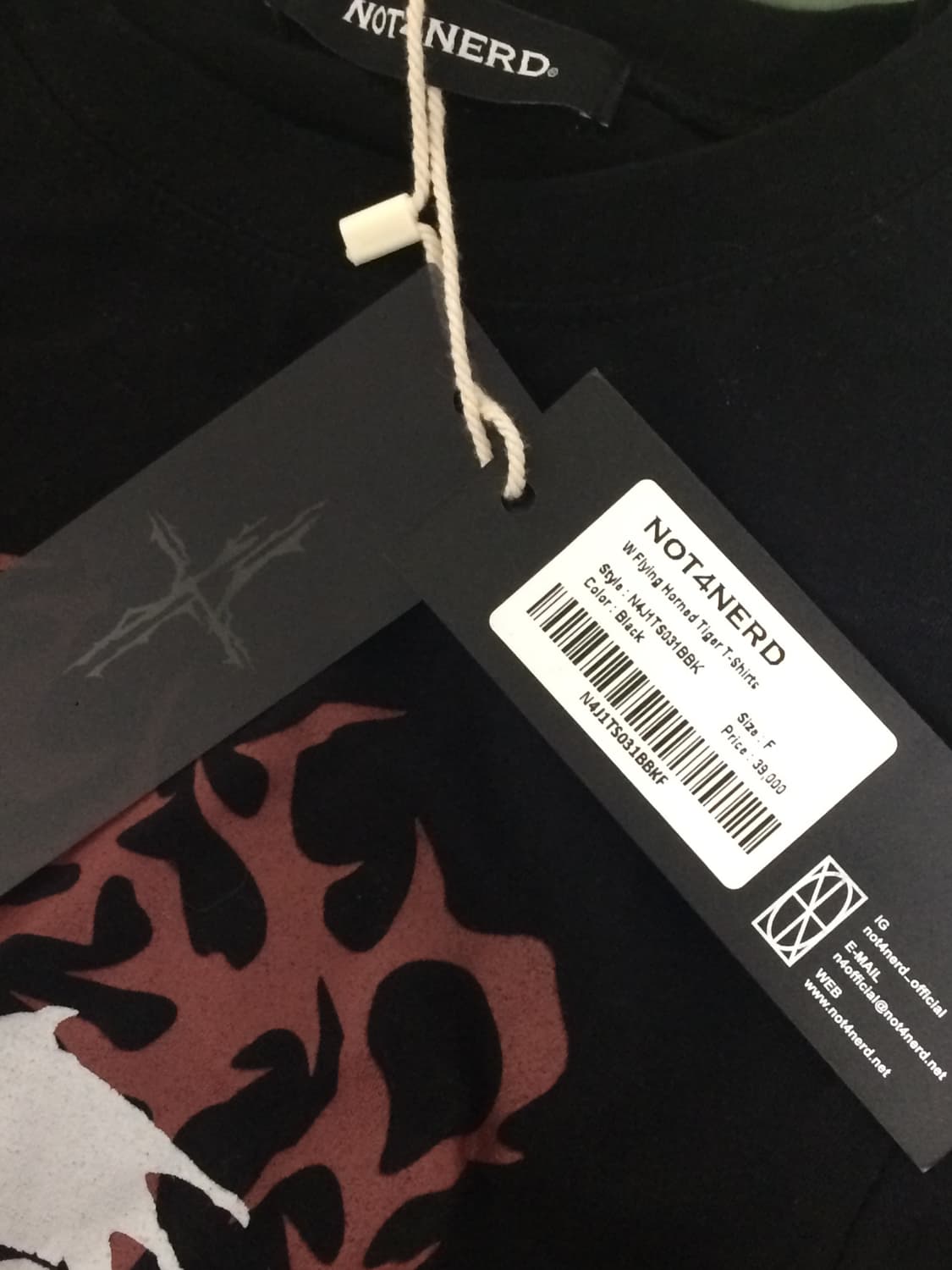 낫포너드 크롭 반팔티 새상품 상품이미지2