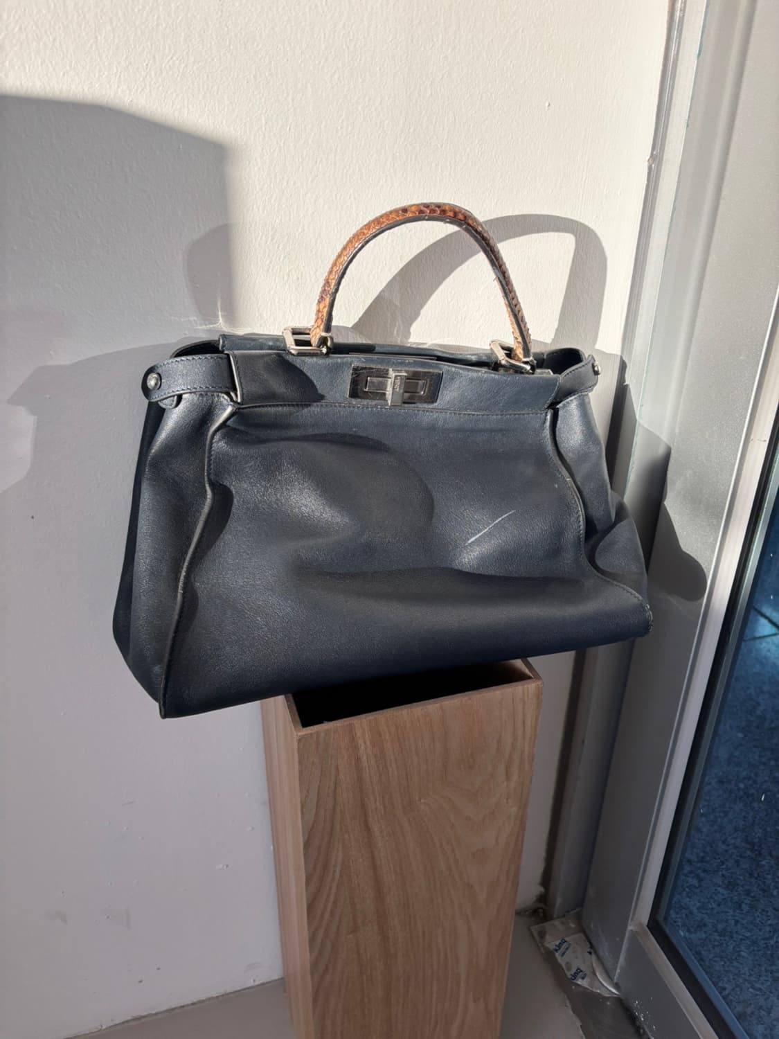 Vintage Fendi Leather Bag 상품이미지1