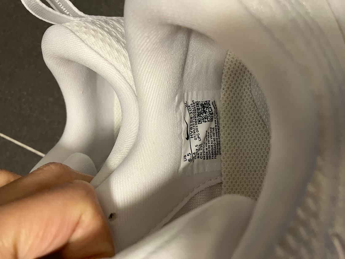 보메로 플러스 올화이트 235 상품이미지2