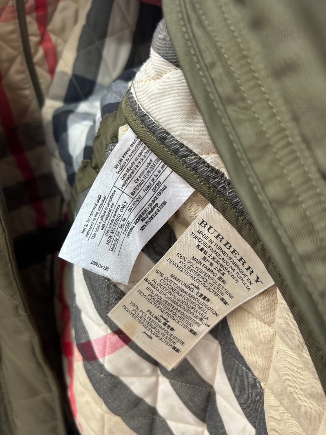 S/ 버버리 퀄팅 노바체크 경량 패딩자켓 상품이미지10