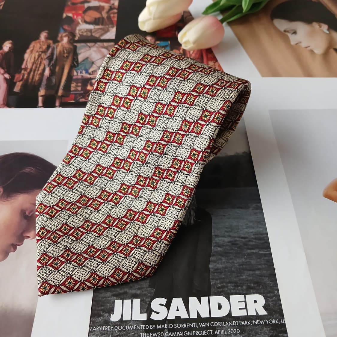 아쿠아스큐텀 실크 베이지&레드 넥타이 9.7cm A+등급 A19156
 상품이미지3