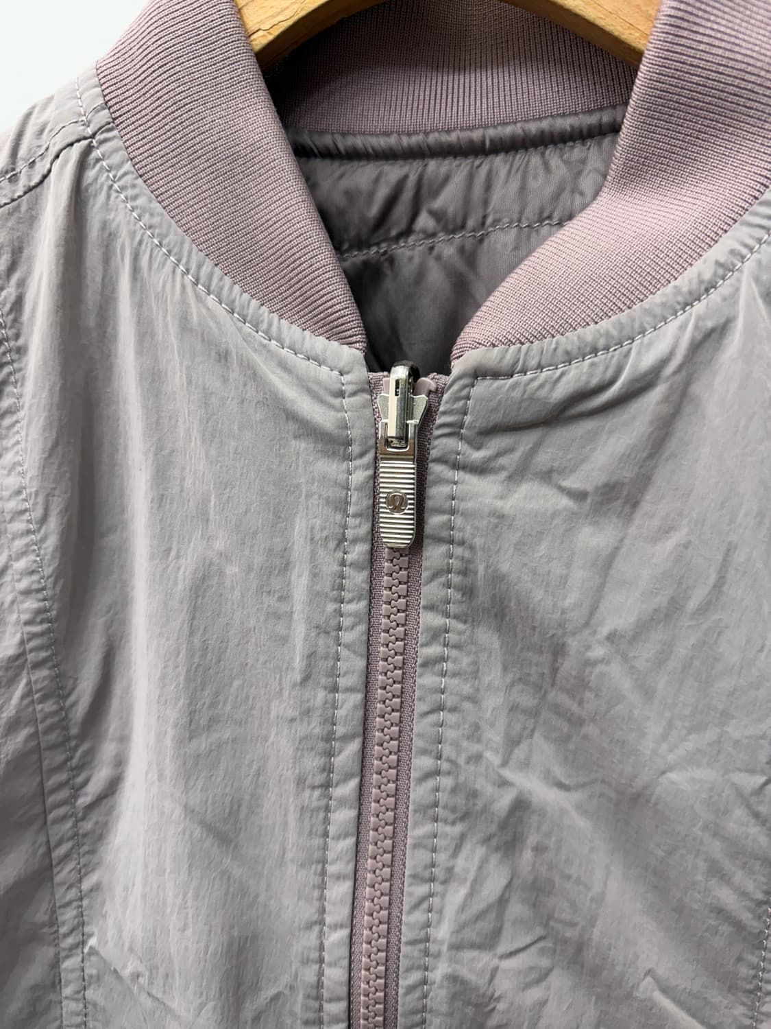 정품) 룰루레몬 여성 리버시블 양면 경량패딩 8(66) 상품이미지3