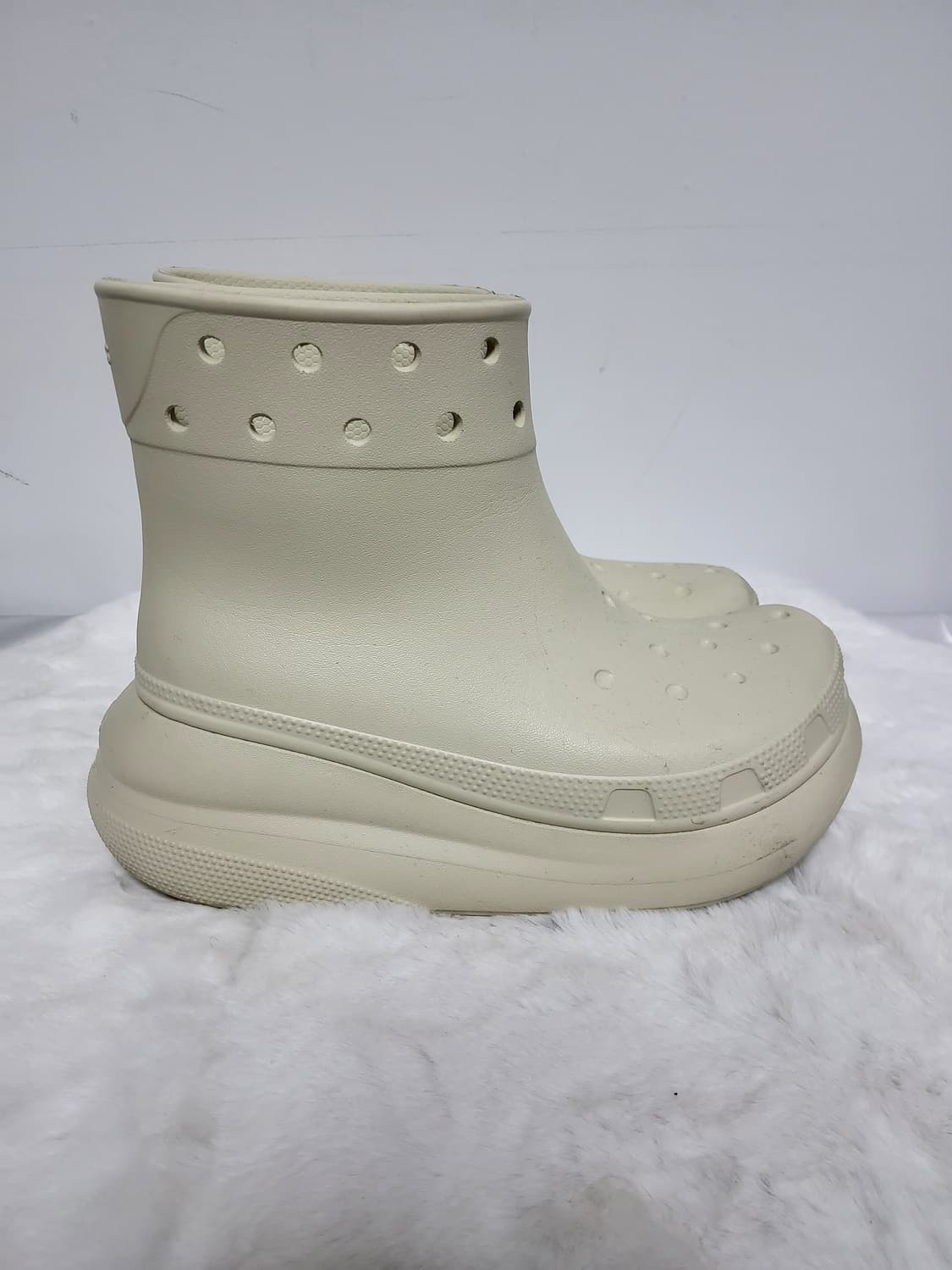 크록스 클래식 크러쉬 부츠 베이지 M4 W6 상품이미지2