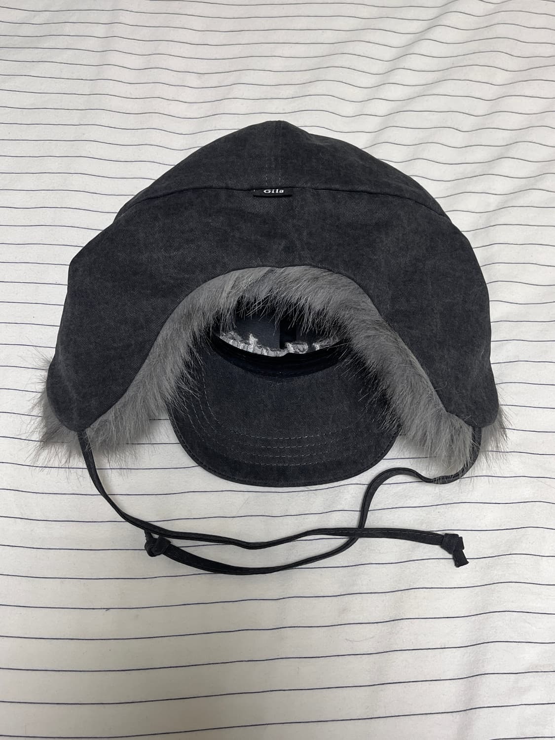 FAUX FUR HOTFIX LOGO EARFLAP CAP_CHARCOA 상품이미지6