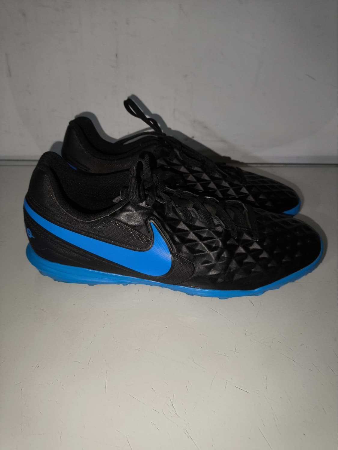 260mm 나이키 티엠포 레전드8 TF 클럽 풋살화 상품이미지2