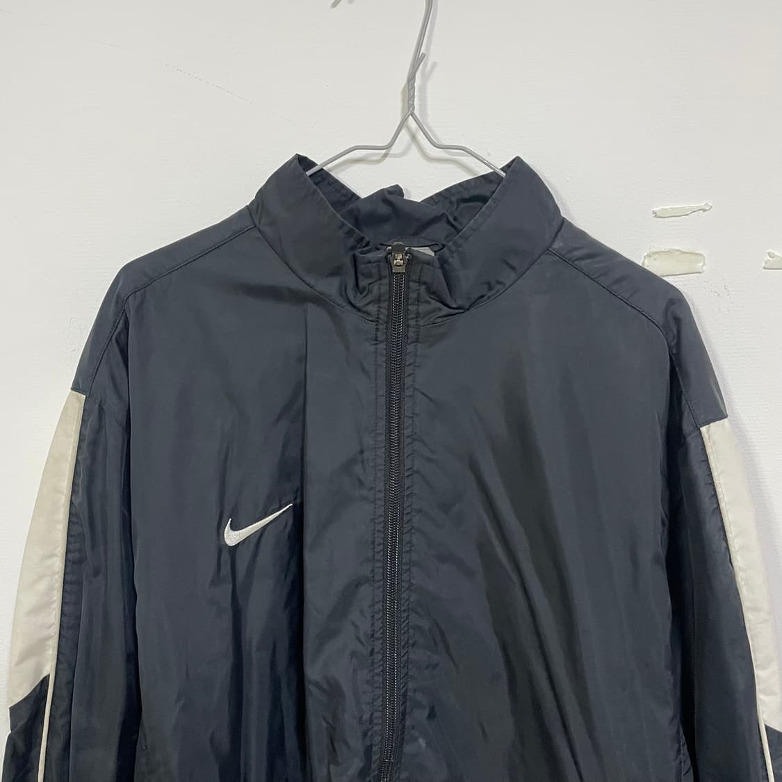 나이키 블랙 바람막이 자켓 상품이미지3