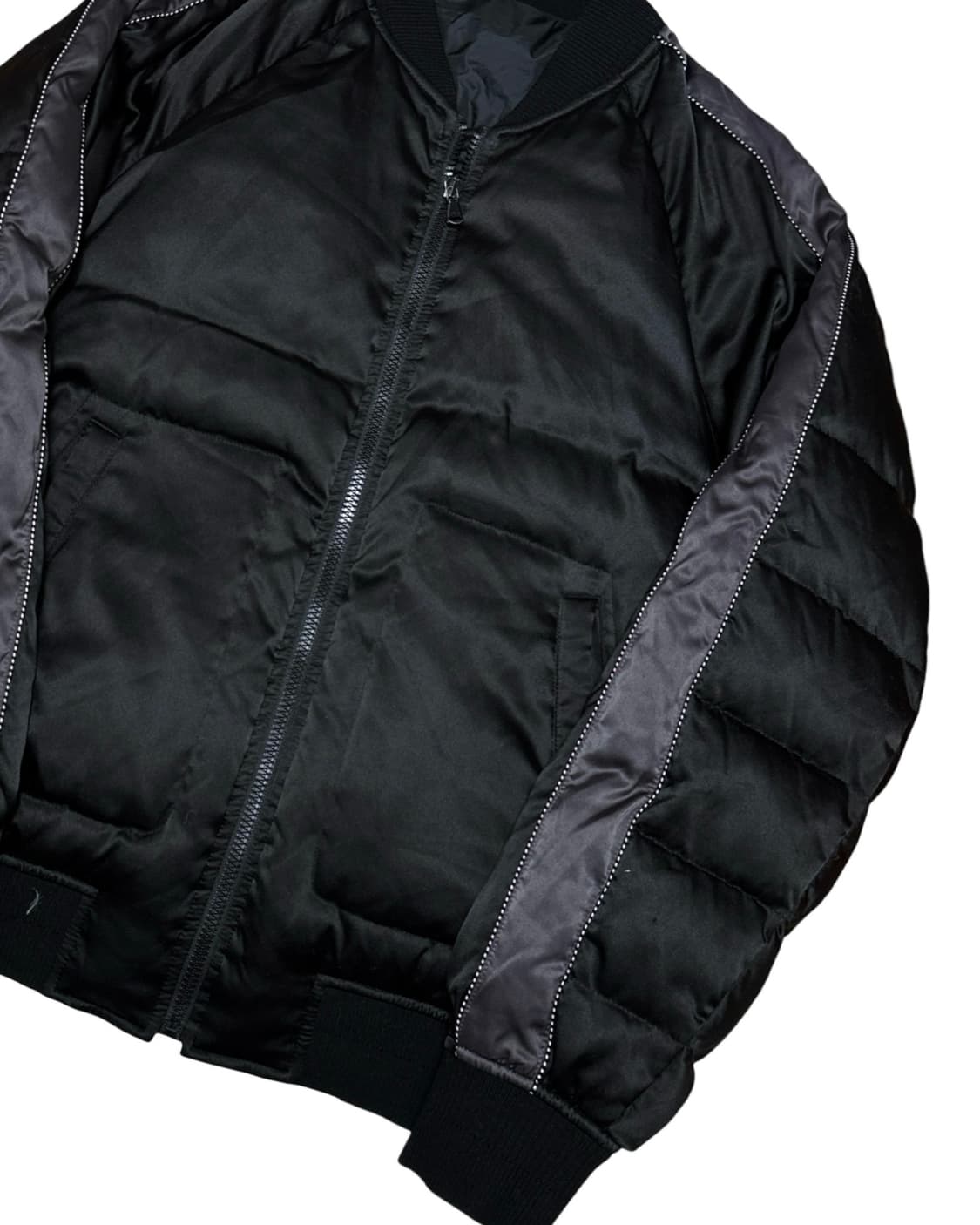 솔리드옴므 우영미 구스다운 봄버 점퍼 상품이미지4