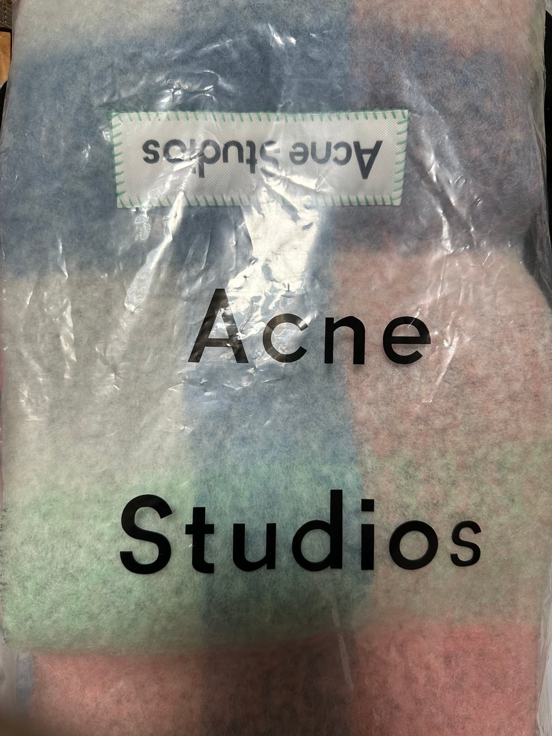 아크네 스튜디오 알파카모헤어울멀티체크남여공용 머플러 정품 상품이미지1