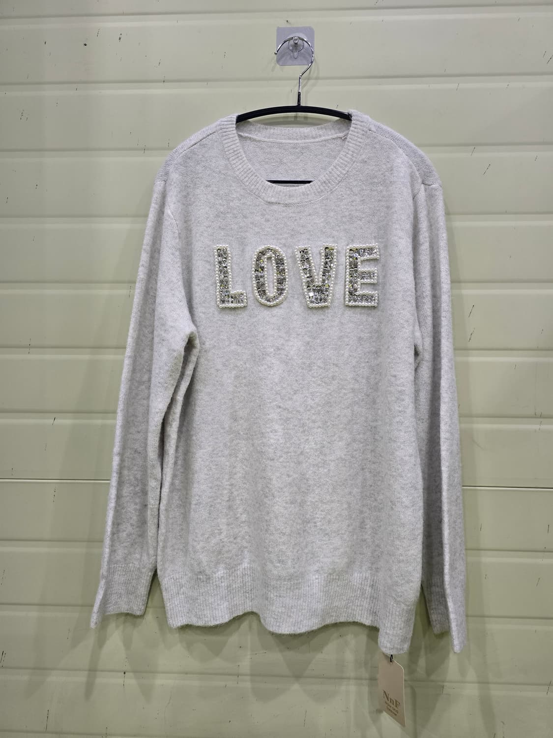 LOVE 장식 회색 니트 상품이미지1